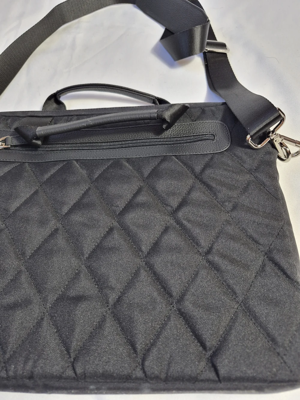 Black Quilted Laptop Bag with Shoulder Strap - Unbranded